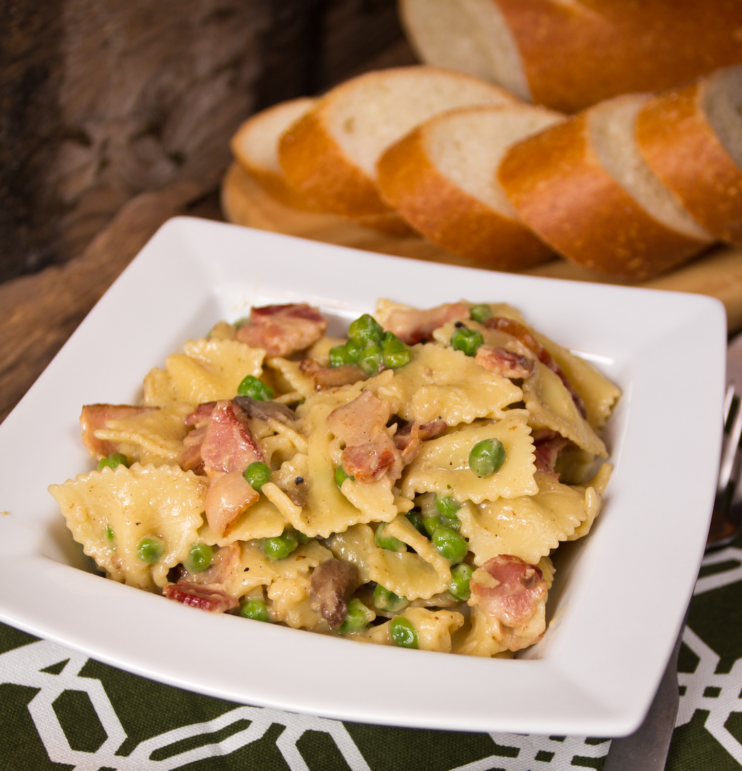 Farfalle with Mushrooms and Peas